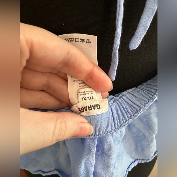 Garage - Cropped tie halter cami 🫐 - Picture 2 of 3